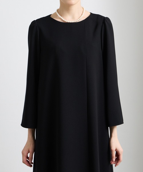 AIMER(エメ)の「【喪服・礼服】ウォッシャブル アシンメトリータックテントラインブラックフォーマルワンピース(ワンピース・レディース・ブラック・SMALL/MEDIUM/LARGE/X-LARGE)」の18枚目の写真