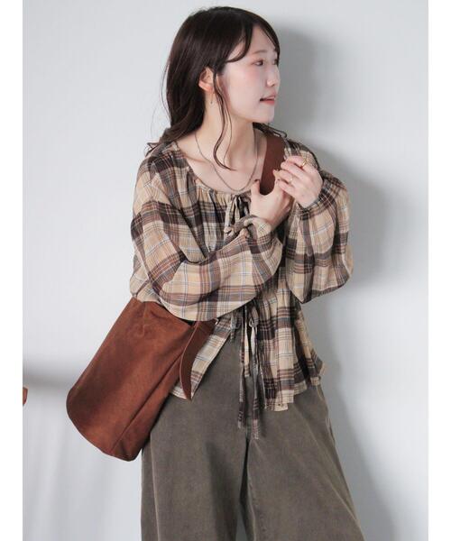 ehka sopo（エヘカソポ）の「エコスウェードバケツバッグ（ハンドバッグ・レディース・ベージュ/グレー/キャメル・F）」の7枚目の写真