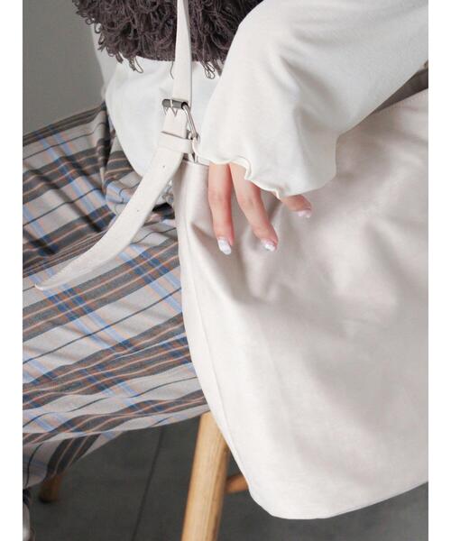 ehka sopo（エヘカソポ）の「エコスウェードバケツバッグ（ハンドバッグ・レディース・ベージュ/グレー/キャメル・F）」の15枚目の写真