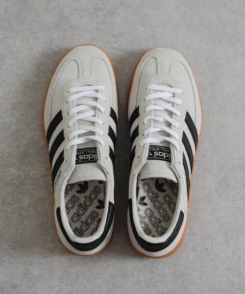adidas(アディダス)の「adidas HANDBALL SPEZIAL W(スニーカー・レディース・ゴールド・25/24.5/23.5/24)」の2枚目の写真