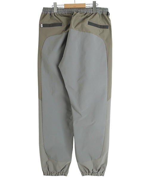 MAGIC STICK（マジックスティック）の「MAGIC STICK / マジックスティック：TONAL TECH JOGGER by UMBRO：25SS-MS3-020[WAX]（その他パンツ・メンズ・グレー系その他・L）」の2枚目の写真