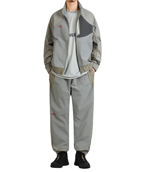 MAGIC STICK（マジックスティック）の「MAGIC STICK / マジックスティック：TONAL TECH JOGGER by UMBRO：25SS-MS3-020[WAX]（その他パンツ・メンズ・グレー系その他・L）」の9枚目の写真