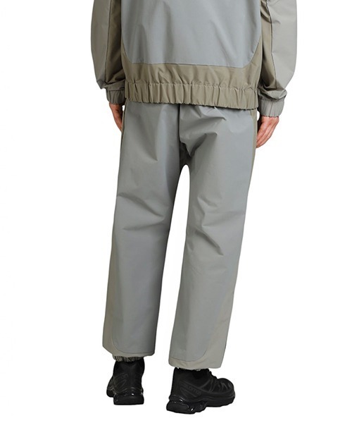 MAGIC STICK（マジックスティック）の「MAGIC STICK / マジックスティック：TONAL TECH JOGGER by UMBRO：25SS-MS3-020[WAX]（その他パンツ・メンズ・グレー系その他・L）」の12枚目の写真