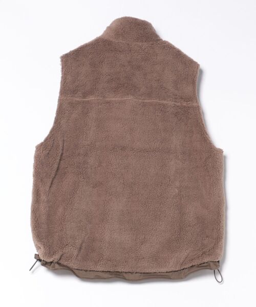 UNFRM OUTDOOR STANDARD（ユニフォームアウトドアスタンダード）の「【UNFRM OUTDOOR STANDARD:ユニフォームアウトドアスタンダード】COZY BOA FLEECE ZIP-UP VEST/ボアフリースベスト（ベスト・メンズ・モカ/ブラック・MEDIUM/SMALL）」の3枚目の写真