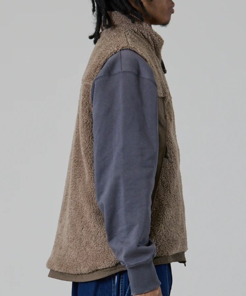 UNFRM OUTDOOR STANDARD（ユニフォームアウトドアスタンダード）の「【UNFRM OUTDOOR STANDARD:ユニフォームアウトドアスタンダード】COZY BOA FLEECE ZIP-UP VEST/ボアフリースベスト（ベスト・メンズ・モカ/ブラック・MEDIUM/SMALL）」の15枚目の写真