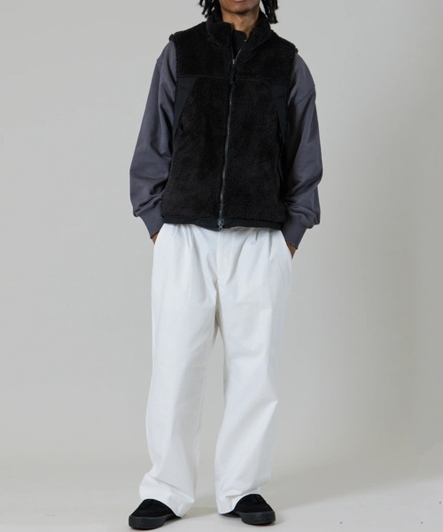 UNFRM OUTDOOR STANDARD（ユニフォームアウトドアスタンダード）の「【UNFRM OUTDOOR STANDARD:ユニフォームアウトドアスタンダード】COZY BOA FLEECE ZIP-UP VEST/ボアフリースベスト（ベスト・メンズ・モカ/ブラック・MEDIUM/SMALL）」の11枚目の写真