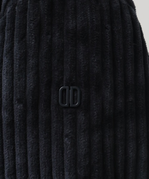 DUNO（デュノ）の「【DUNO/デュノ】LORA TURES / ローラ フード付き コーデュロイ ダウンジャケット（ダウンジャケット/コート・レディース・ブラック/アイボリー・38/40/42）」の17枚目の写真