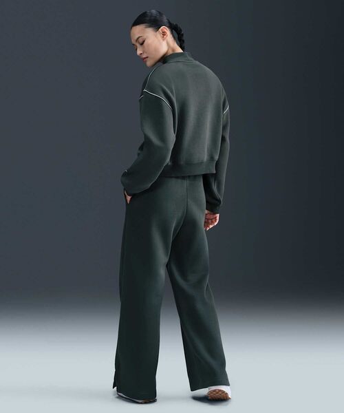 NIKE（ナイキ）の「ナイキ スポーツウェア フェニックス フリース ウィメンズ モックネック スウェットシャツ / Nike Sportswear Phoenix Fleece Women's Mock-Neck Sweatshirt IM7491-390 Seaweed（スウェット・レディース・ダークグリーン・S/M/L/XS/XL）」の12枚目の写真