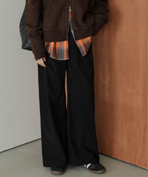 La-gemme(ラジェム)の「コーデュロイ ワイドパンツ(その他パンツ・レディース・カーキ/ブラック/ブラウン/ベージュ・M/L)」の1枚目の写真
