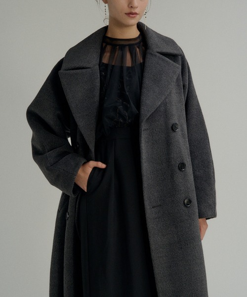 LE'RURE(リルアー)の「Wool blend long coat(チェスターコート・レディース・アイボリー/チャコール/モカ・MEDIUM)」の2枚目の写真