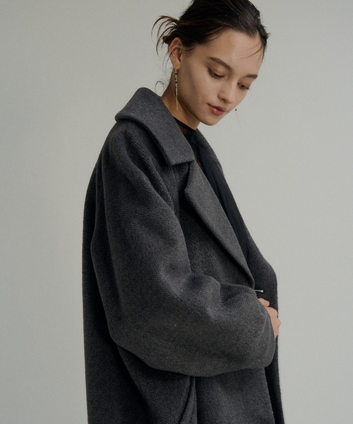 LE'RURE(リルアー)の「Wool blend long coat(チェスターコート・レディース・アイボリー/チャコール/モカ・MEDIUM)」の14枚目の写真