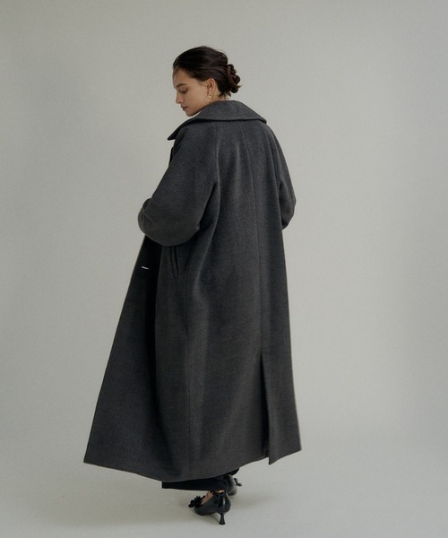 LE'RURE(リルアー)の「Wool blend long coat(チェスターコート・レディース・アイボリー/チャコール/モカ・MEDIUM)」の13枚目の写真