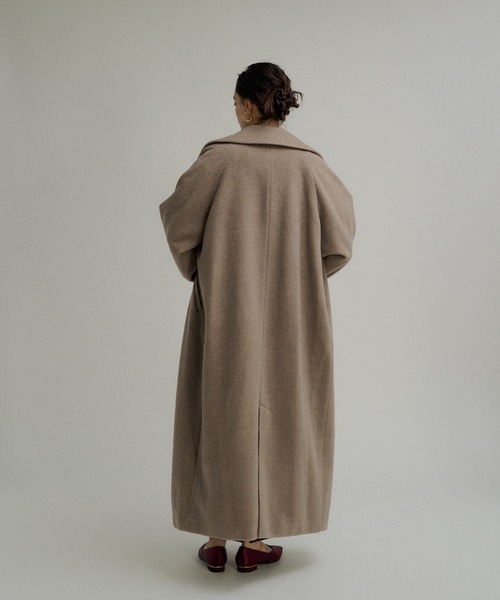 LE'RURE(リルアー)の「Wool blend long coat(チェスターコート・レディース・アイボリー/チャコール/モカ・MEDIUM)」の18枚目の写真