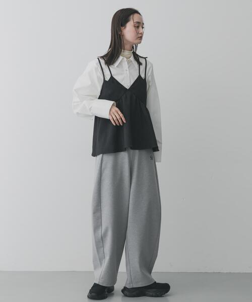 SENSE OF PLACE by URBAN RESEARCH(センスオブプレイスバイアーバンリサーチ)の「ワンポイントシシュウスウェットパンツ(その他パンツ・レディース・グレー/ブラック・SMALL/MEDIUM)」の5枚目の写真