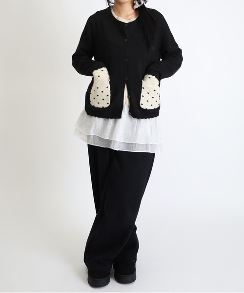 Vini（ヴィニ）の「【ウィッシュコア】レイヤードスタイルドット柄フリルポケットカーディガン（ニット/セーター・レディース・ブラック/グレー・FREE）」の15枚目の写真