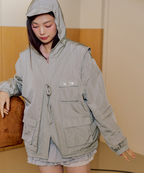 ZEROPLANET（ゼロプラネット）の「メイヴ ウィンドブレーカーセット [GREY]（ナイロンジャケット・レディース・その他・FREE）」の3枚目の写真