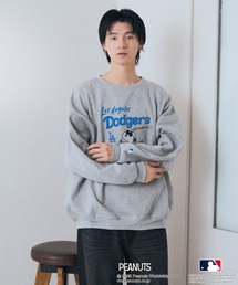 【PEANUTS×MLB】【限定オリジナルデザイン】裏起毛トレーナー ヤンキース ドジャース カブス キャラクター　ユニセックス