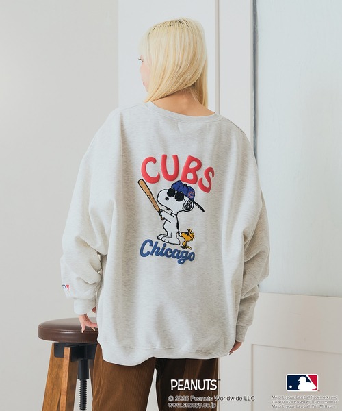 PEANUTS(ピーナッツ)の「【PEANUTS×MLB】【限定オリジナルデザイン】裏起毛トレーナー ヤンキース ドジャース カブス キャラクター ユニセックス(スウェット・メンズ・ブラック系その他3/ベージュ系その他3/グレー系その他/ベージュ系その他2/グレー系その他2/ブルー系その他・MEDIUM/LARGE/X-LARGE)」の5枚目の写真