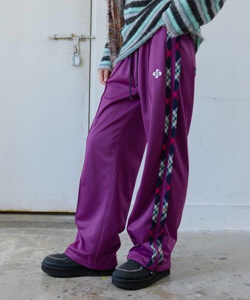 HERETIC(ヘレティック)の「CHECK TRACK PANTS / purple(スウェットパンツ・レディース・その他・FREE)」の1枚目の写真