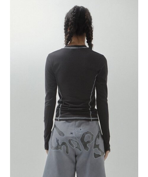 SENIK(セニク)の「Handwraps stitches long sleeve - Black(Tシャツ/カットソー・レディース・その他・FREE)」の5枚目の写真