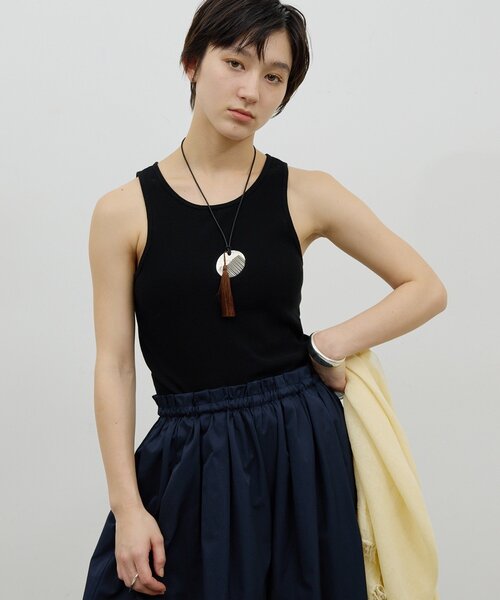 GALLARDAGALANTE（ガリャルダガランテ）の「【前後2way】ハイツイストリブタンク（キャミソール・レディース・レッド/ホワイト/ブラック・FREE）」の9枚目の写真