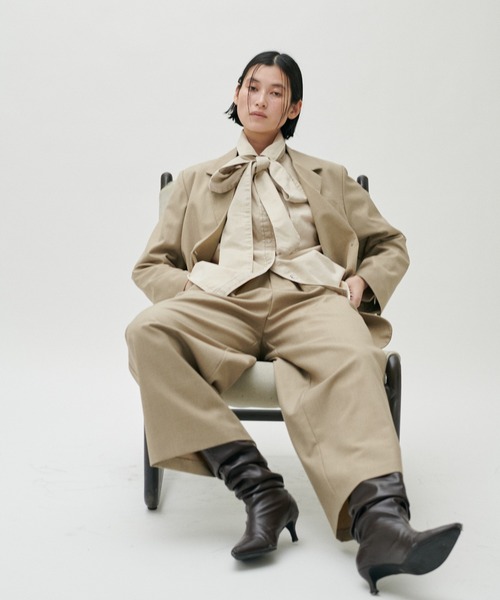 LARUTA(ラルータ)の「【LARUTA】ボウタイBIGポケットデニムブラウス(シャツ/ブラウス・レディース・ライトベージュ/サックスブルー・FREE)」の18枚目の写真