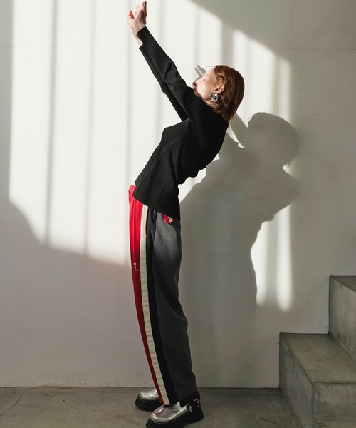 OMMO(オーエムエムオー)の「TRACK MIX TAPERED PT(その他パンツ・レディース・ブルー/レッド・36/38)」の6枚目の写真