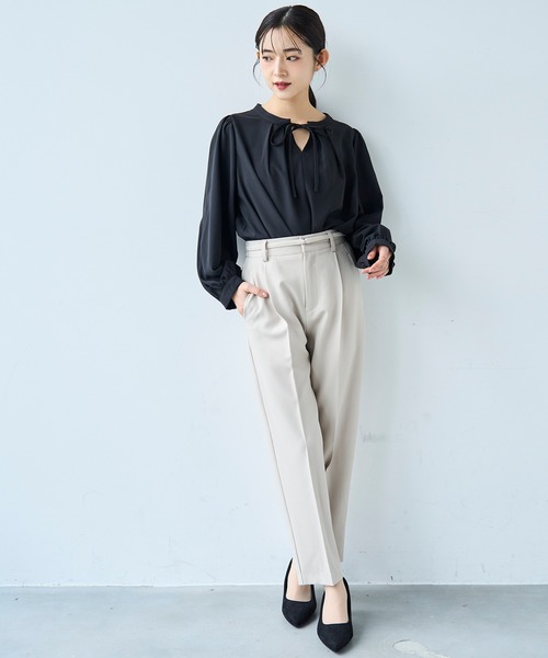 mil（ミル）の「ベルト付き センタープレス テーパードパンツ【セットアップ対応】 【585140】（スラックス・レディース・ブラック/ライトベージュ/グレイッシュベージュ・FREE/S-Short/S-Regular/M-Short/M-Regular）」の21枚目の写真