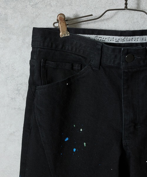 NUMBER (N)INE（ナンバーナイン）の「HAND PAINTED TAPERED SKINNY DENIM JEANS BLACK ONE WASH / ハンドペイント テーパード スキニー デニム ブラック ジーンズ ワンウォッシュ（デニムパンツ・メンズ・ブラック/ブラック系その他2・2/3/4）」の4枚目の写真