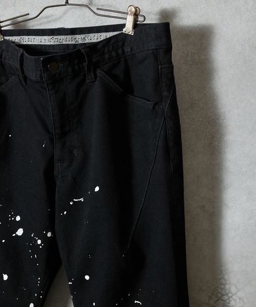 NUMBER (N)INE（ナンバーナイン）の「HAND PAINTED TAPERED SKINNY DENIM JEANS BLACK ONE WASH / ハンドペイント テーパード スキニー デニム ブラック ジーンズ ワンウォッシュ（デニムパンツ・メンズ・ブラック/ブラック系その他2・2/3/4）」の13枚目の写真