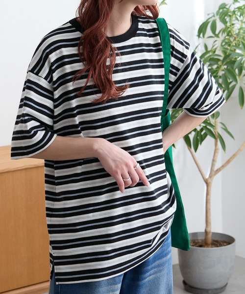 MONO-MART(モノマート)の「配色マルチボーダー オーバーサイズ 半袖Tシャツ(Tシャツ/カットソー・レディース・ブラック/グレー/ライトブルー/アイボリー/ネイビー/ブラウン・M/L)」の15枚目の写真