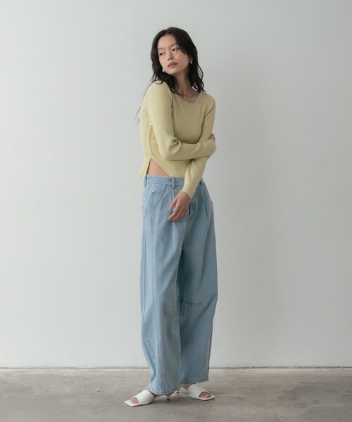 GALLEST(ギャレスト)の「オフショルスリットリブニット(ニット/セーター・レディース・ホワイト/ライトグリーン/ブラック/サックスブルー・38)」の16枚目の写真