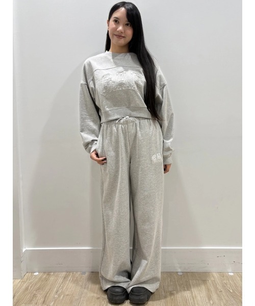 GAP（ギャップ）の「フレンチテリー オーバーサイズ GAPロゴ クロップドスウェットシャツ（スウェット・レディース・ライトグレー/ブラック/クリーム・XXS/XL/L/M/S/XS）」の16枚目の写真