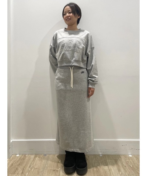 GAP（ギャップ）の「フレンチテリー オーバーサイズ GAPロゴ クロップドスウェットシャツ（スウェット・レディース・ライトグレー/ブラック/クリーム・XXS/XL/L/M/S/XS）」の20枚目の写真