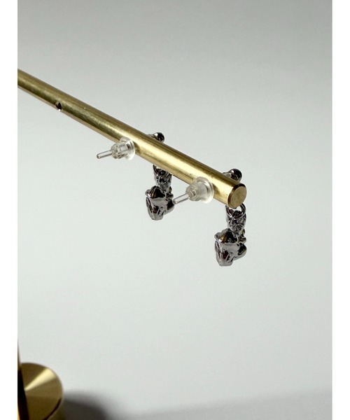 tone(トーン)の「【TOMEI LAB】りす メタル ピアス(MA)(ピアス(両耳用)・レディース・シルバー・FREE)」の5枚目の写真