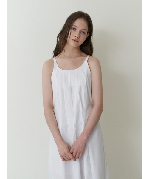 KINDABABY(カインダベイビー)の「semi halter long dress - white(ワンピース・レディース・ホワイト・FREE)」の4枚目の写真