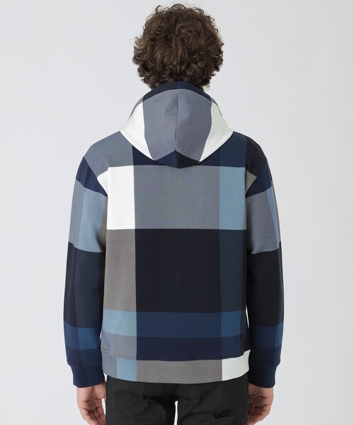 BLACK LABEL CRESTBRIDGE(ブラックレーベル・クレストブリッジ)の「ギガチェックガーズマンワッペンパーカー(パーカー・メンズ・ネイビー/ベージュ系その他6・S/XL/L/M)」の5枚目の写真