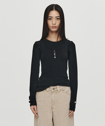 HEUTE（ホイテ）の「LAYERED LONG HENLEY NECK TOP (BLACK)（Tシャツ/カットソー）」