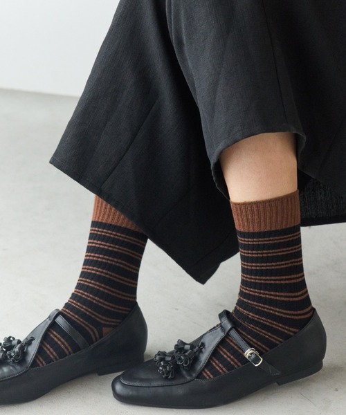 Libra Cue(リブラ キュー)の「Tストラップタッセルシューズ(パンプス・レディース・ブラック・SMALL/MEDIUM/LARGE)」の10枚目の写真