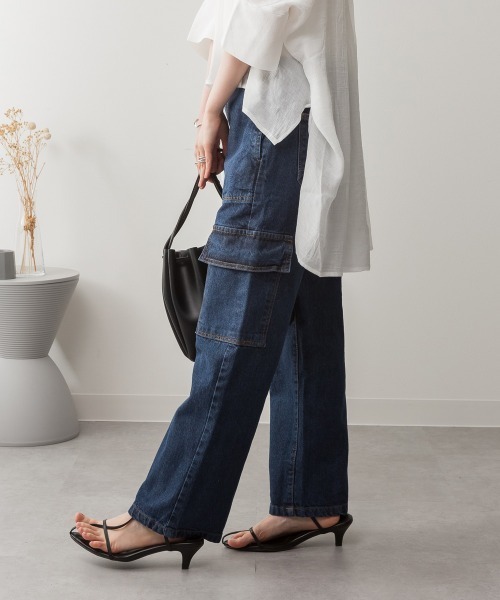 aity（アイティ）の「M-4L ヴィンテージ加工ポケット デニムカーゴパンツ（デニムパンツ・レディース・ワンウォッシュ/ブルー/ネイビー・M/L/LL/3L/4L）」の7枚目の写真