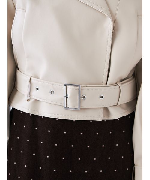 SNIDEL（スナイデル）の「ショートトレンチ（トレンチコート・レディース・ベージュ/ブラック/ライトベージュ・F）」の8枚目の写真