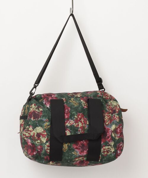GREGORY（グレゴリー）の「クラシックダッフルXS CLASSIC DUFFEL XS ボタニカルタペストリー（ボストンバッグ・メンズ・レッド系その他・ONE SIZE）」の2枚目の写真