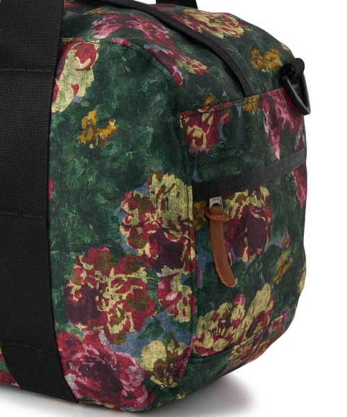 GREGORY（グレゴリー）の「クラシックダッフルXS CLASSIC DUFFEL XS ボタニカルタペストリー（ボストンバッグ・メンズ・レッド系その他・ONE SIZE）」の9枚目の写真