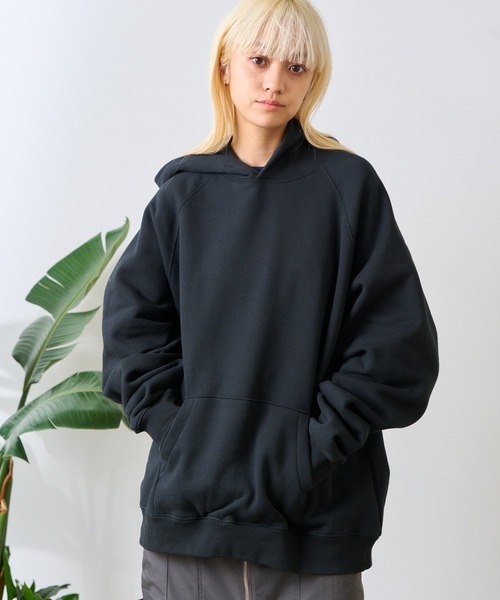 FOG ESSENTIALS(エフオージーエッセンシャルズ)の「FOG ESSENTIALS BACK LOGO SWEAT HOODIE / 21SS-BACK LOGO SWEAT HOODIE(パーカー・メンズ・ブラック/クリーム・S/M/L/XL)」の6枚目の写真