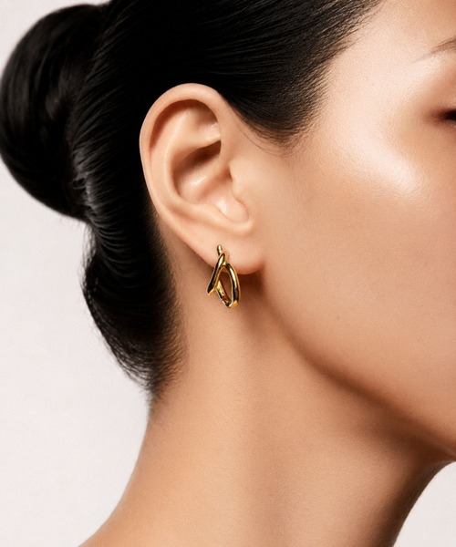 Lyvi(ライビィ)の「Layered Curve Piercing / 金属アレルギー対応(ピアス(両耳用)・レディース・シルバー/ゴールド・FREE)」の13枚目の写真
