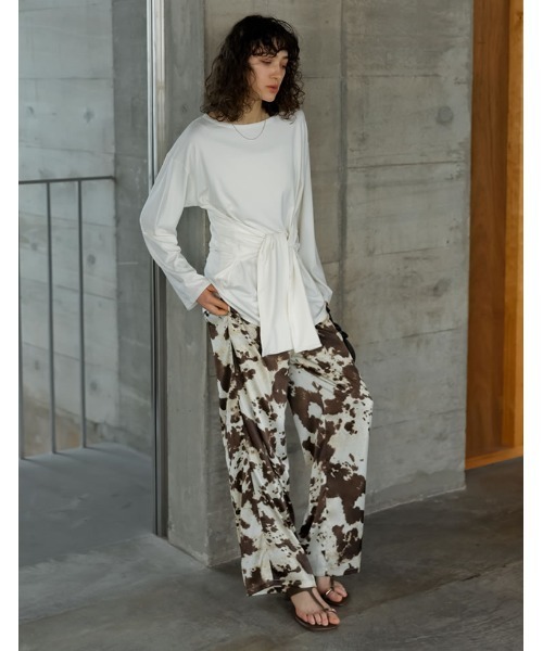 Re:EDIT（リエディ）の「[2026S/S PRE ORDER][低身長/高身長サイズ有]サテンライクウエストドロストパンツ（その他パンツ・レディース・ブラウン/アニマル/アイボリー/ブラック・LARGE/TALL/MEDIUM/SHORT）」の21枚目の写真