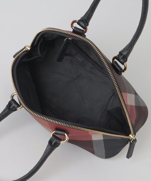 BLUE LABEL CRESTBRIDGE（ブルーレーベルクレストブリッジ）の「クレストブリッジチェックPVCブガッティバッグ（ショルダーバッグ・レディース・レッド/ベージュ系その他/ピンク系その他3・FREE）」の19枚目の写真