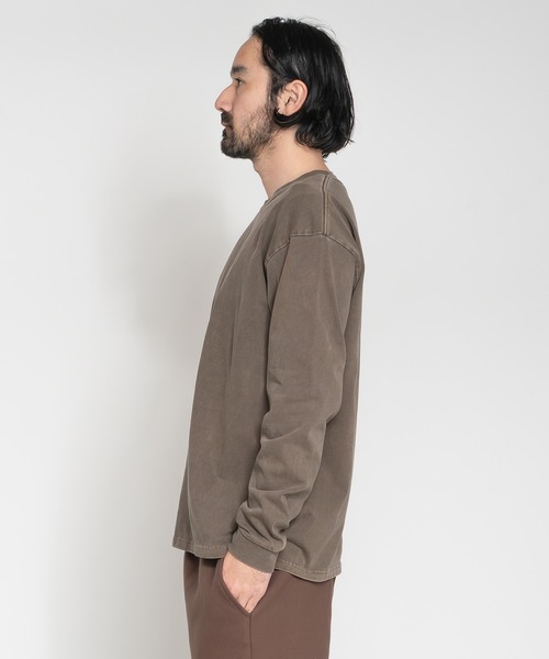 Knuu(ヌウ)の「Heavy Pigment Dye Long Sleeve T-Shirt(Tシャツ/カットソー・メンズ・ブラウン/ブラック/ライトブルー/グレー・X-SMALL/SMALL/MEDIUM/LARGE/X-LARGE/XX-LARGE)」の8枚目の写真