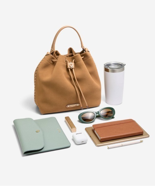 COLE HAAN（コールハーン）の「イザベラ ショルダー バッグ womens（ショルダーバッグ・レディース・イエロー・OSFA）」の6枚目の写真