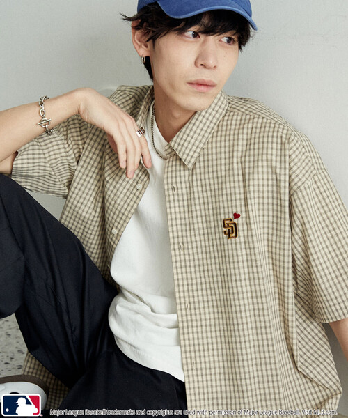 PUBLUX（パブリュクス）の「PUBLUX/パブリュクス 別注MLB ワンポイント刺繍 ハーフスリーブ ビッグシャツ　限定展開（シャツ/ブラウス・メンズ・サックスブルー/ブルー/ベージュ・LARGE/MEDIUM/SMALL）」の15枚目の写真